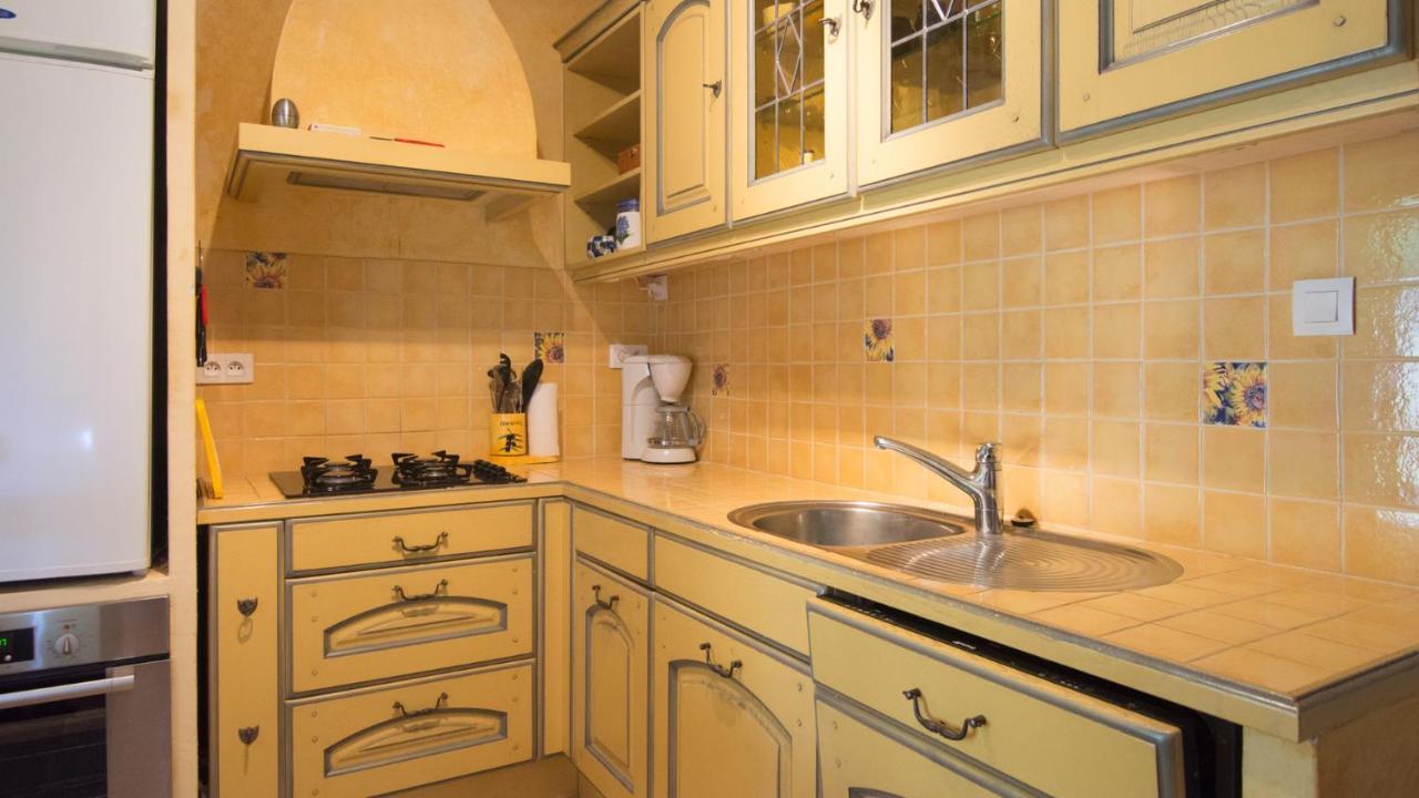 La Petite Grande Apartment Lurs ภายนอก รูปภาพ